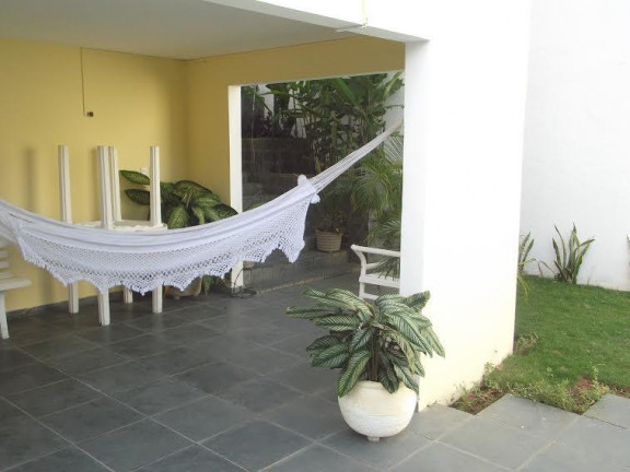 Imagem Casa com 3 Quartos à Venda, 380 m² em Lagoa Nova - Natal