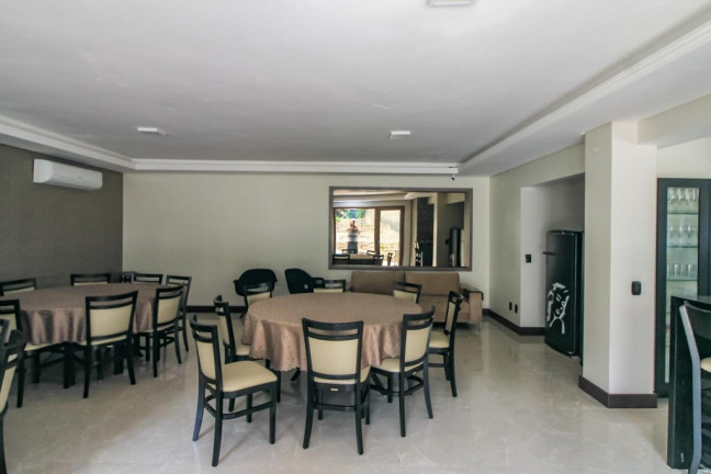 Imagem Apartamento com 4 Quartos à Venda, 135 m² em Ipanema - Porto Alegre Imagem Apartamento com 4 Quartos à Venda, 135 m² em Ipanema - Porto Alegre
