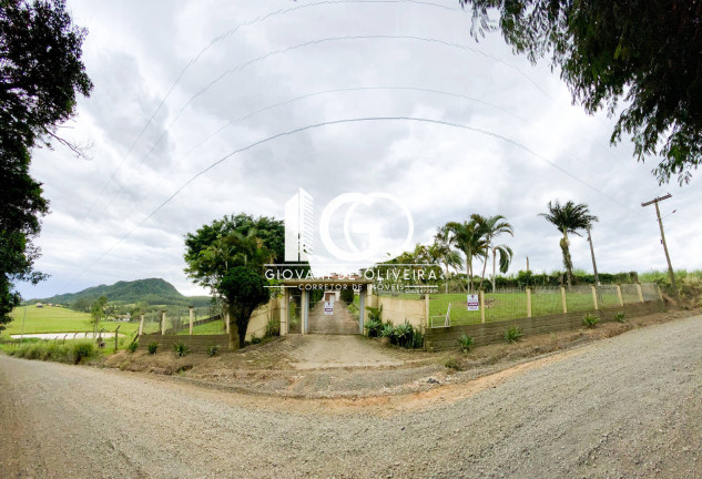 Imagem Casa com 3 Quartos à Venda, 50.000 m² em São Domingos - Criciúma Imagem Casa com 3 Quartos à Venda, 50.000 m² em São Domingos - Criciúma