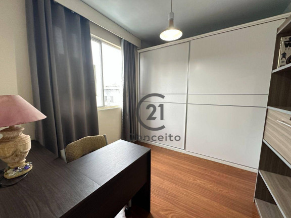 Imagem Apartamento com 2 Quartos à Venda, 55 m² em Coqueiros - Florianópolis