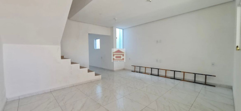 Imagem Casa com 4 Quartos à Venda, 280 m² Imagem Casa com 4 Quartos à Venda, 280 m²