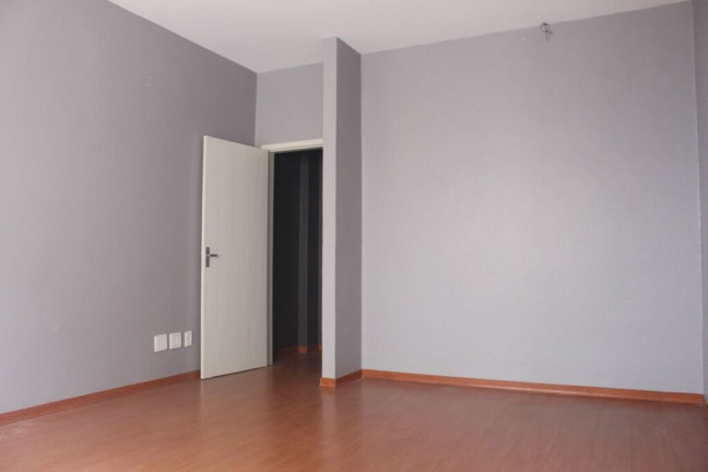 Imagem Imóvel à Venda, 33 m² em Bom Fim - Porto Alegre Imagem Imóvel à Venda, 33 m² em Bom Fim - Porto Alegre