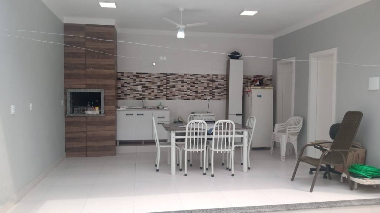 Imagem Casa com 2 Quartos à Venda, 169 m² em Areias - Tijucas Imagem Casa com 2 Quartos à Venda, 169 m² em Areias - Tijucas