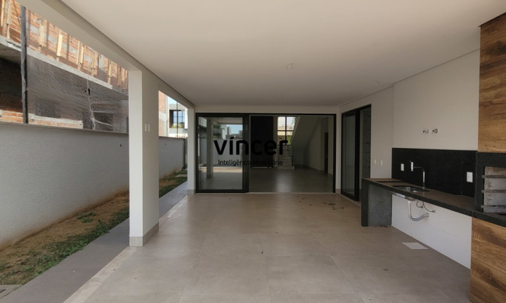 Imagem Casa com 4 Quartos à Venda, 302 m² em Residencial Goiânia Golfe Clube - Goiânia Imagem Casa com 4 Quartos à Venda, 302 m² em Residencial Goiânia Golfe Clube - Goiânia