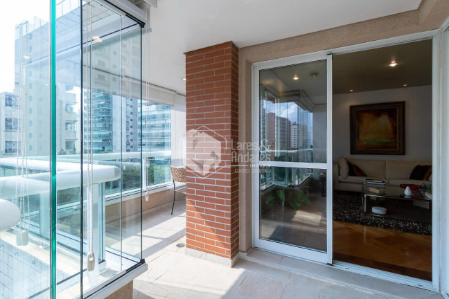 Imagem Apartamento com 3 Quartos à Venda, 195 m² em Moema - São Paulo