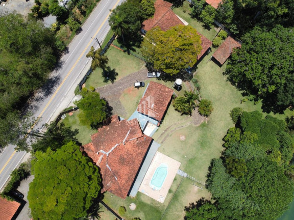 Imagem Chácara com 8 Quartos para Alugar, em Angola - Santa Branca Imagem Chácara com 8 Quartos para Alugar, em Angola - Santa Branca