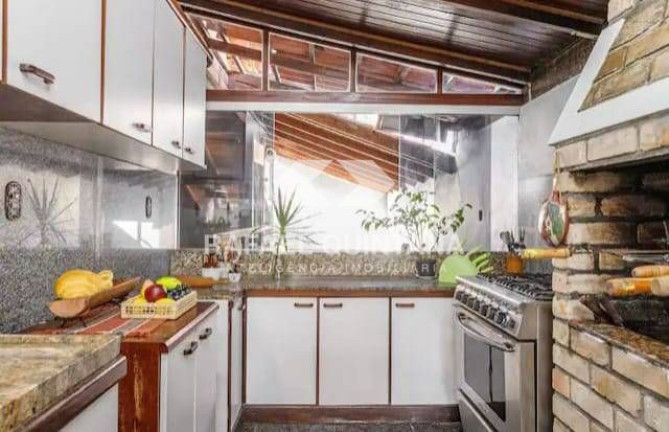 Imagem Casa com 5 Quartos à Venda, 313 m² em Lagoa Da Conceição - Florianópolis