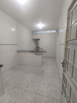 Imagem Kitnet com 6 Quartos à Venda, 210 m² em Vila Eliana Maria - Vila Molica - Guaratinguetá Imagem Kitnet com 6 Quartos à Venda, 210 m² em Vila Eliana Maria - Vila Molica - Guaratinguetá