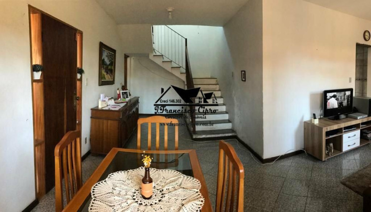 Imagem Sobrado com 3 Quartos à Venda, 200 m² em Parque Do Sol - Guaratinguetá Imagem Sobrado com 3 Quartos à Venda, 200 m² em Parque Do Sol - Guaratinguetá
