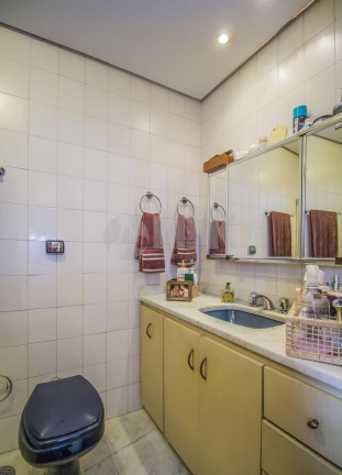 Imagem Imóvel com 4 Quartos à Venda, 335 m² em Moinhos De Vento - Porto Alegre