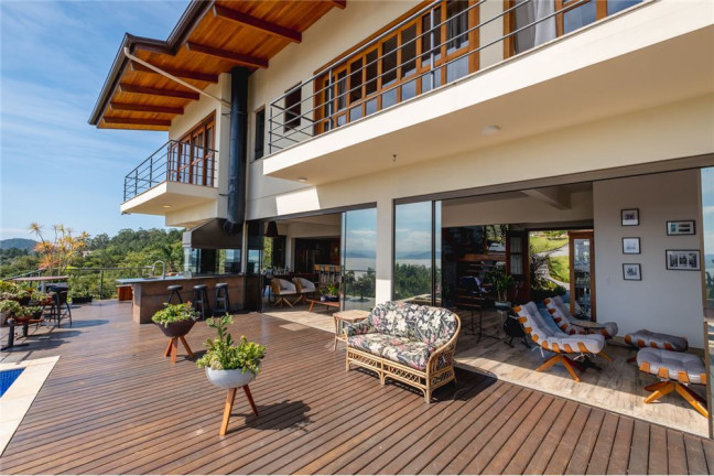 Imagem Casa com 3 Quartos à Venda, em João Paulo - Florianópolis Imagem Casa com 3 Quartos à Venda, em João Paulo - Florianópolis