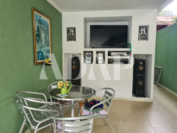 Imagem Casa com 4 Quartos à Venda, 300 m² em Vargem Grande - Rio De Janeiro