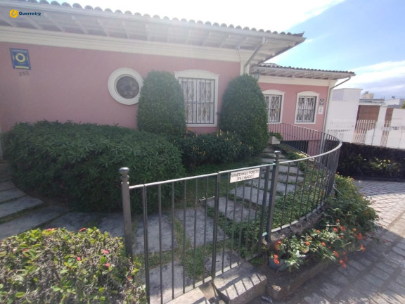 Imagem Casa com 4 Quartos à Venda, 536 m² em Centro - Florianópolis Imagem Casa com 4 Quartos à Venda, 536 m² em Centro - Florianópolis