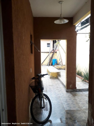 Imagem Casa com 3 Quartos à Venda, 110 m² em Ramos - Rio De Janeiro Imagem Casa com 3 Quartos à Venda, 110 m² em Ramos - Rio De Janeiro