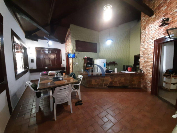 Imagem Chácara com 6 Quartos à Venda, 4.770 m² em Canto Do Forte - Praia Grande Imagem Chácara com 6 Quartos à Venda, 4.770 m² em Canto Do Forte - Praia Grande