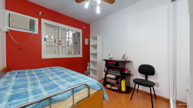 Imagem Sobrado com 3 Quartos à Venda, 221 m² em Tristeza - Porto Alegre Imagem Sobrado com 3 Quartos à Venda, 221 m² em Tristeza - Porto Alegre