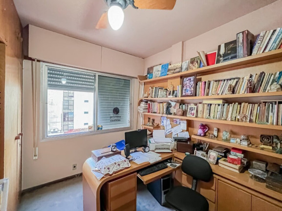 Imagem Imóvel com 3 Quartos à Venda, 323 m² em Moinhos De Vento - Porto Alegre Imagem Imóvel com 3 Quartos à Venda, 323 m² em Moinhos De Vento - Porto Alegre