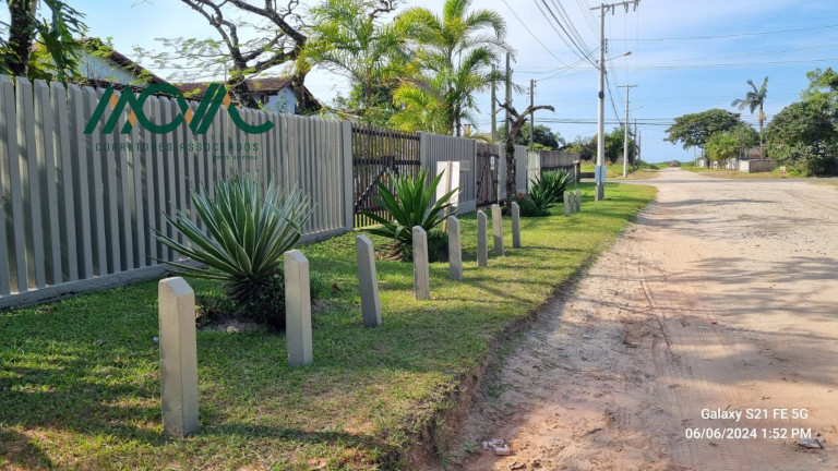 Imagem Casa com 3 Quartos à Venda, 159 m² em Praia Das Palmeiras - Itapoá Imagem Casa com 3 Quartos à Venda, 159 m² em Praia Das Palmeiras - Itapoá