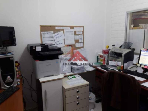 Sala Comercial à Venda, 28 m² em Centro - Niterói