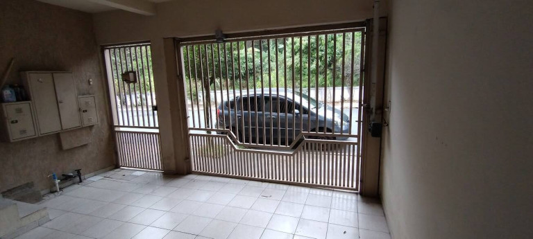 Imagem Casa com 4 Quartos à Venda, 135 m² em Jardim Dona Sinhá - São Paulo