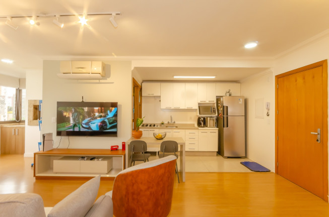 Imagem Imóvel com 2 Quartos à Venda, 72 m² em Passo Da Areia - Porto Alegre