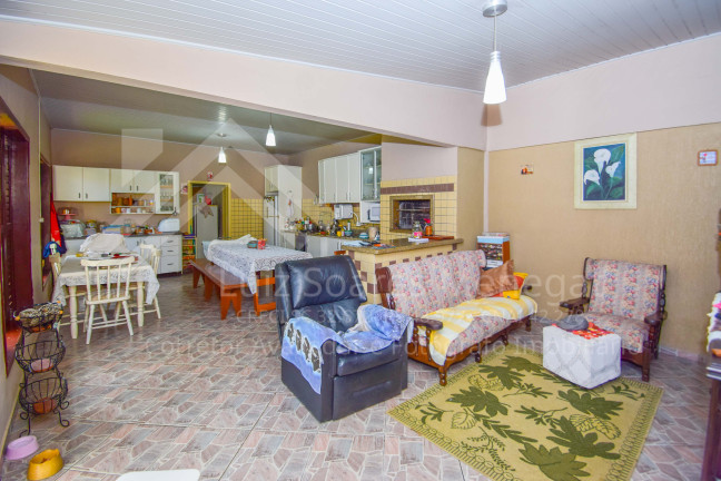 Imagem Casa com 5 Quartos à Venda, 190 m² em Centro - Balneário Rincão Imagem Casa com 5 Quartos à Venda, 190 m² em Centro - Balneário Rincão