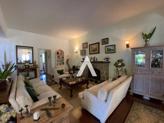 Imagem Casa com 4 Quartos à Venda, 373 m² em Quebra Frascos - Teresópolis Imagem Casa com 4 Quartos à Venda, 373 m² em Quebra Frascos - Teresópolis