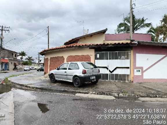Casa com 2 Quartos à Venda, 138 m² em Taipas - Pindamonhangaba