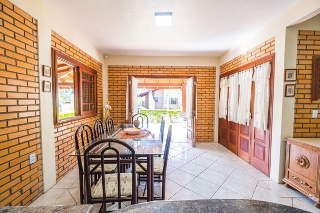 Imagem Casa de Condomínio com 3 Quartos à Venda, 160 m² em Cachoeira Do Bom Jesus - Florianópolis Imagem Casa de Condomínio com 3 Quartos à Venda, 160 m² em Cachoeira Do Bom Jesus - Florianópolis