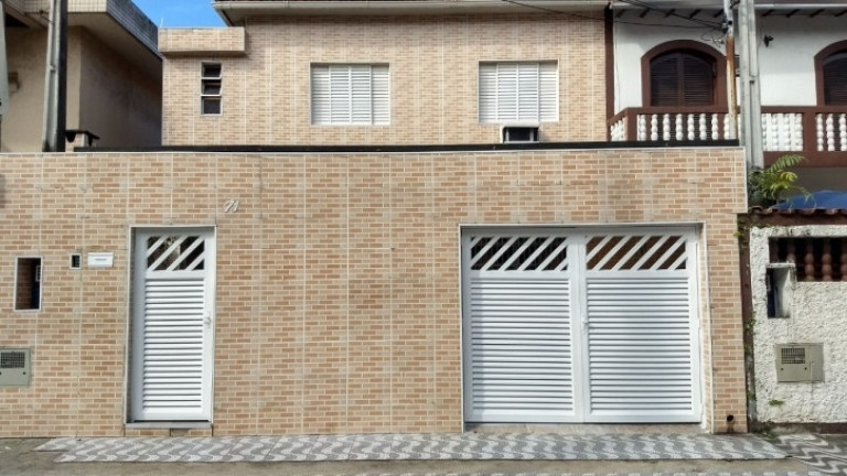 Sobrado com 3 Quartos à Venda, 110 m² em Campo Grande - Santos