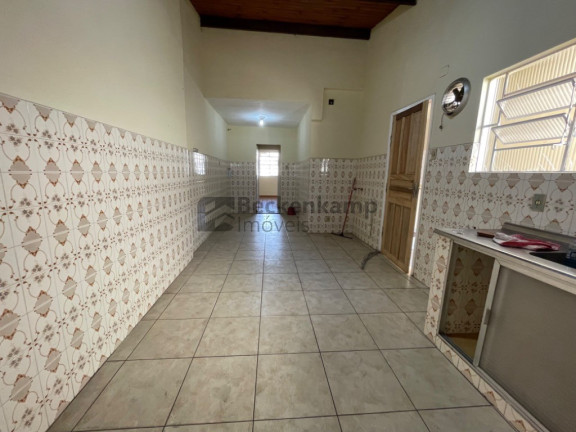 Imagem Sobrado com 3 Quartos à Venda, em Aterrado - Volta Redonda Imagem Sobrado com 3 Quartos à Venda, em Aterrado - Volta Redonda