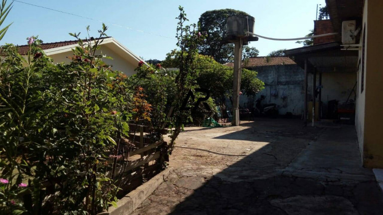 Imagem Terreno à Venda, 558 m² em Zona 05 - Maringá