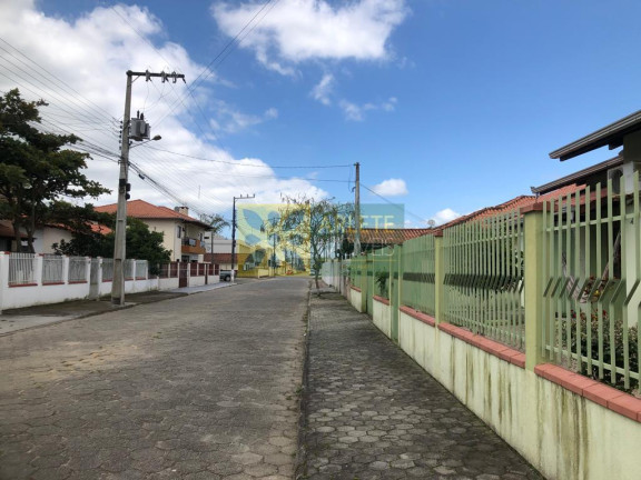 Imagem Casa com 2 Quartos à Venda, 70 m² em Centro - Tijucas Imagem Casa com 2 Quartos à Venda, 70 m² em Centro - Tijucas