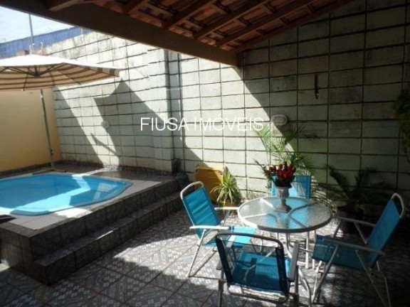 Casa com 3 Quartos à Venda, 145 m² em Parque Ribeirao Preto - Ribeirão Preto