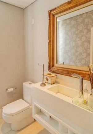 Imagem Casa com 6 Quartos à Venda, 1.111 m² em Florianópolis