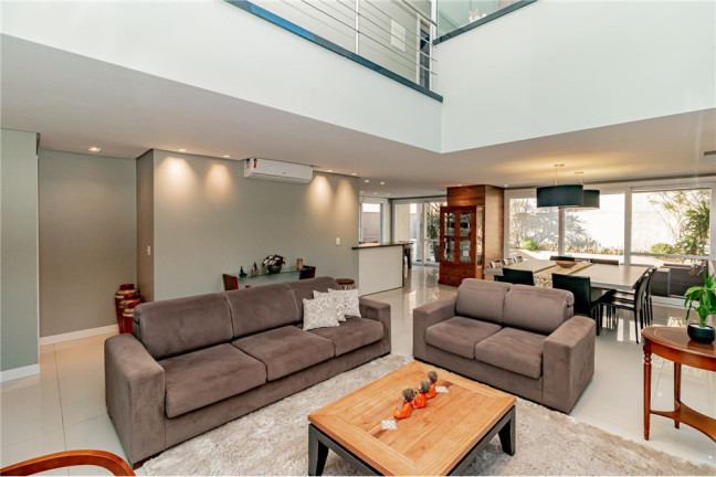 Imagem Casa com 4 Quartos à Venda, em Centro - Viamão Imagem Casa com 4 Quartos à Venda, em Centro - Viamão