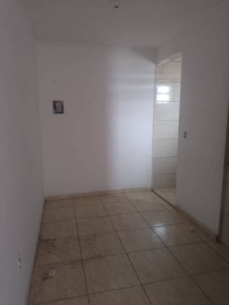 Imagem Casa com 3 Quartos à Venda, 250 m² em Jardim Maria Aparecida - Guarulhos Imagem Casa com 3 Quartos à Venda, 250 m² em Jardim Maria Aparecida - Guarulhos