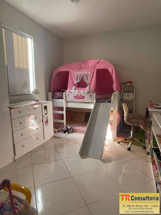 Imagem Casa com 3 Quartos à Venda, 12 m² em Campos Dos Goytacazes
