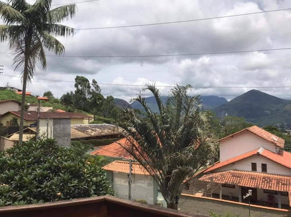 Imagem Casa com 4 Quartos à Venda, em Braunes - Nova Friburgo Imagem Casa com 4 Quartos à Venda, em Braunes - Nova Friburgo