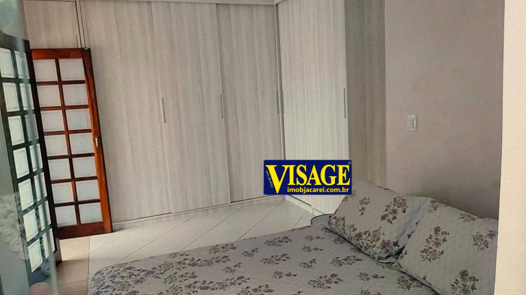 Imagem Casa com 3 Quartos à Venda, em Centro - Jacareí Imagem Casa com 3 Quartos à Venda, em Centro - Jacareí