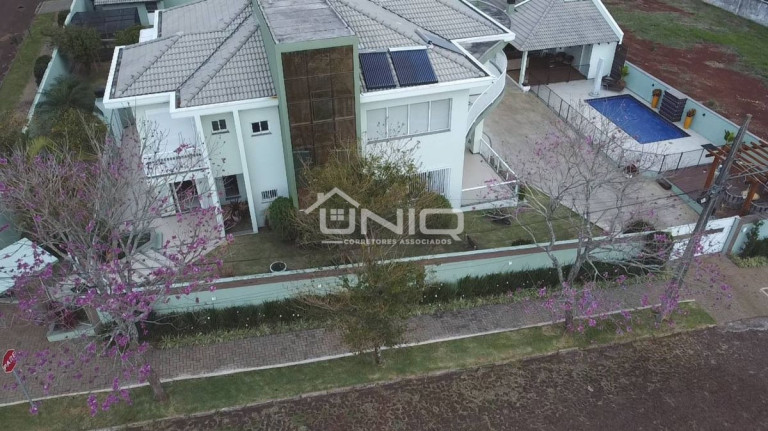 Imagem Casa com 5 Quartos à Venda, 450 m² em Pinheiros - Pato Branco Imagem Casa com 5 Quartos à Venda, 450 m² em Pinheiros - Pato Branco