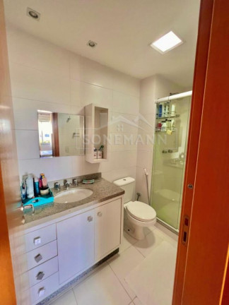Imagem Apartamento com 2 Quartos à Venda, 97 m² em Abraão - Florianópolis