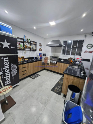 Imagem Casa com 3 Quartos à Venda, 330 m² em Barueri Imagem Casa com 3 Quartos à Venda, 330 m² em Barueri
