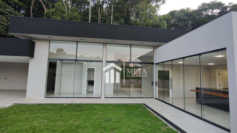 Imagem Imóvel com 3 Quartos à Venda, 208 m² em Serra Da Cantareira - Mairiporã