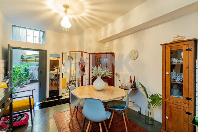 Apartamento com 2 Quartos à Venda, 110 m² em Independência - Porto Alegre