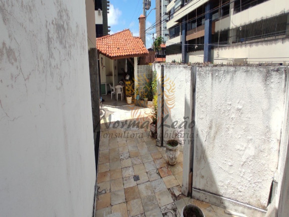 Imagem Casa com 4 Quartos à Venda, 260 m² em Treze De Julho - Aracaju Imagem Casa com 4 Quartos à Venda, 260 m² em Treze De Julho - Aracaju