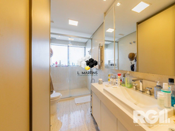 Imagem Apartamento com 3 Quartos à Venda, 245 m² em Moinhos De Vento - Porto Alegre