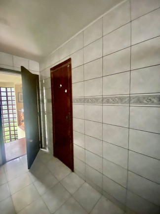 Imagem Sobrado com 5 Quartos à Venda, 420 m² em Bacacheri - Curitiba Imagem Sobrado com 5 Quartos à Venda, 420 m² em Bacacheri - Curitiba