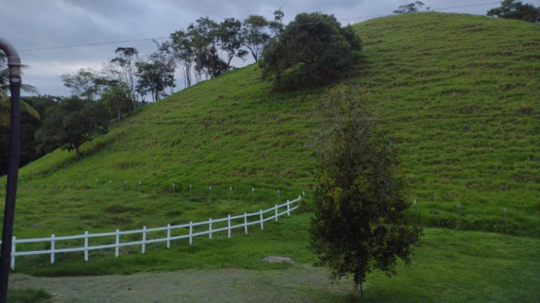 Imagem Imóvel com 4 Quartos à Venda, 2 m² em Tanguá - Tanguá Imagem Imóvel com 4 Quartos à Venda, 2 m² em Tanguá - Tanguá