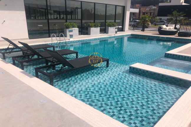 Terreno à Venda, 221 m² em Santa Cândida - Curitiba